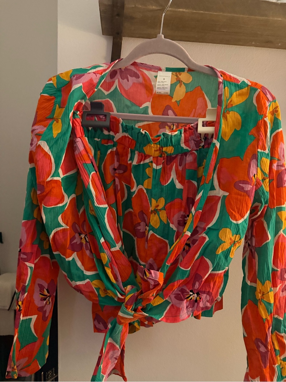 Sanctuary Green Floral Tie-Front Long Sleeve Crop Top